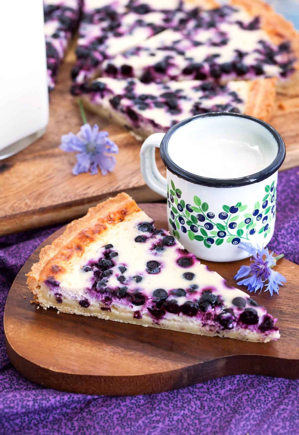 Mustikkapiirakka · Blueberry Pie