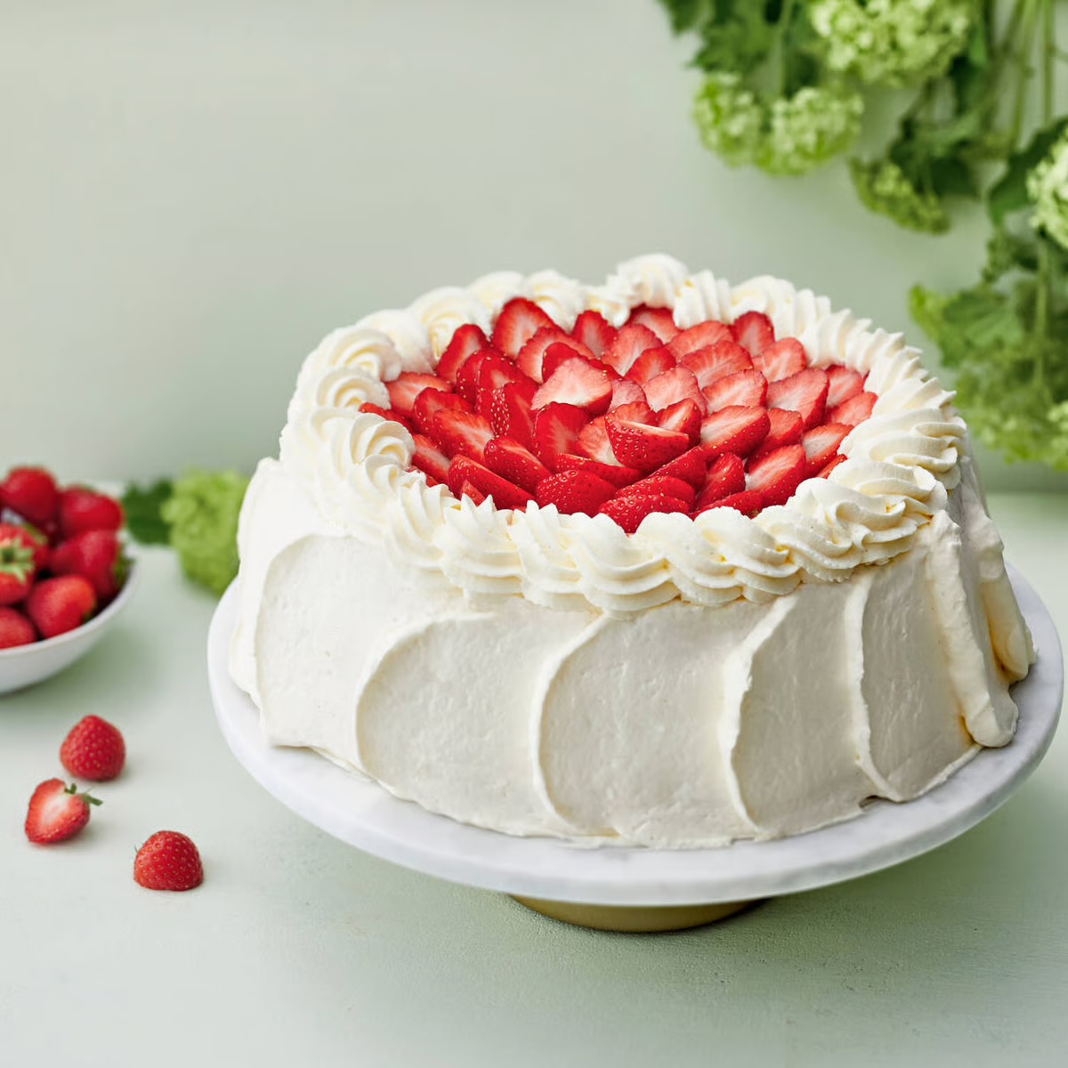 Mansikkakakku · Strawberry Cake