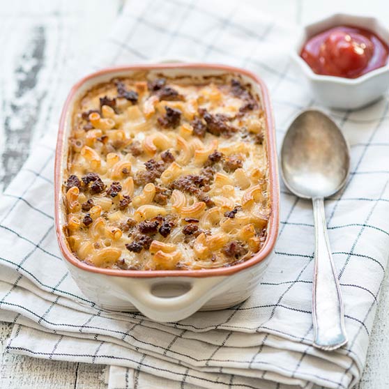 Makaroonilaatikko · Macaroni Casserole